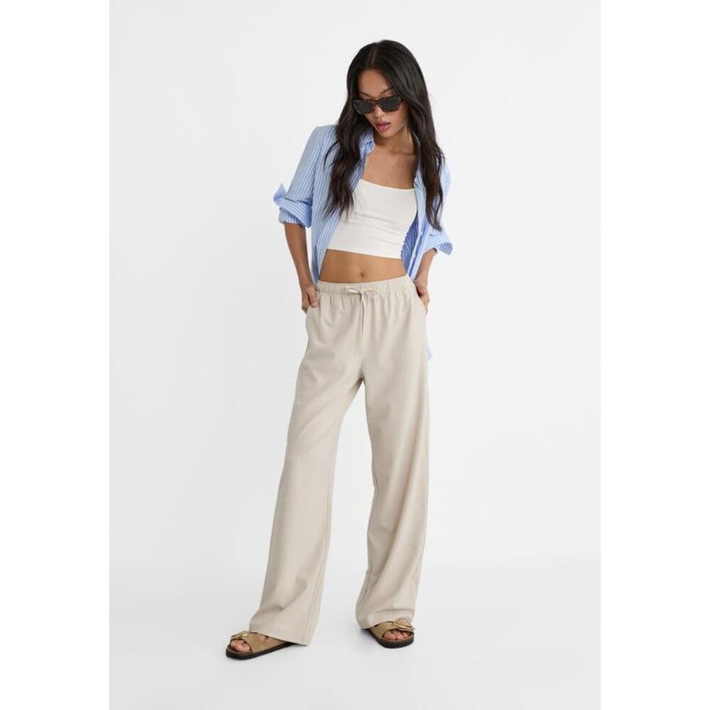 NWT Stradivarius Long Flowing Trousers